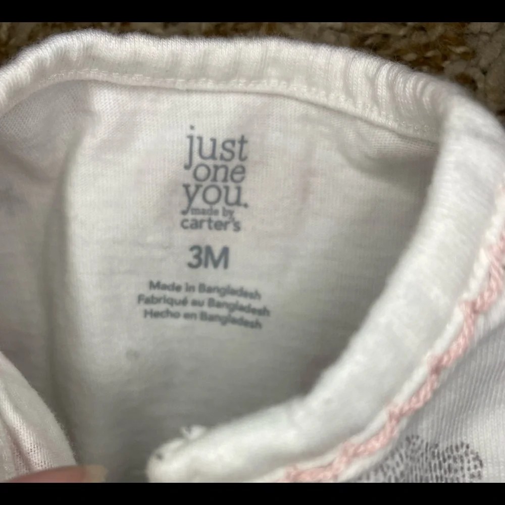 Carters girl pajamas - Picture 3 of 3